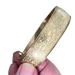 Intricate 12K Gold-Plated Silver Floral Engraved Vintage Hinged Bracelet.